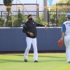 日本ハム新庄監督＆稲葉GM＆森本コーチの最強外野トリオが紅白戦中に外野守備マンツーマン指導