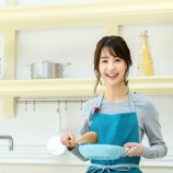 『【悲報】年収500万円の夫から「働いてくれ」と頼まれた女性がヤバい😅』の画像