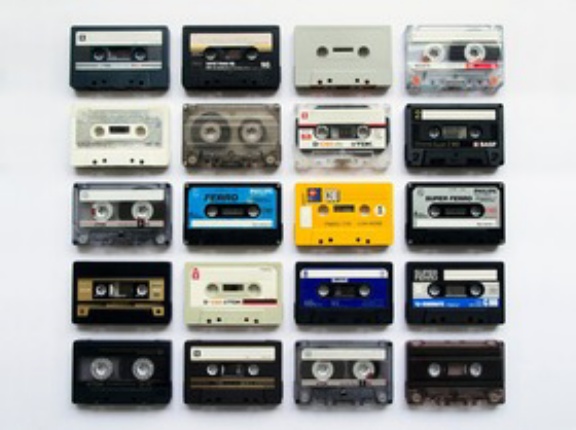 一度は消えかけた「カセットテープ」の売上が急上昇している理由とは？