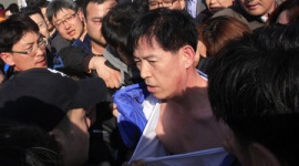 【韓国船沈没事故】生存者救出のためボランティアダイバー343人が集結 → 実際に潜ったのは16人、写真だけ撮って帰る猛者もｗｗｗｗｗ