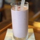 小浜の街を歩いて巡り疲れたので歴史を感じるカフェで一服「ニューグリーンカフェ 緑茶房」２種類のスムージー