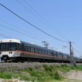 5月16日撮影　383系「しなの8号」と・・