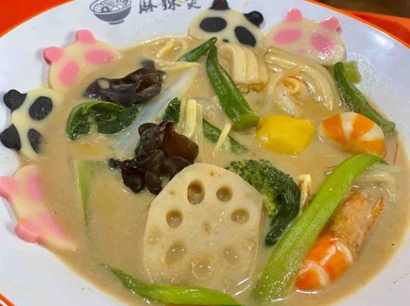 東坂之上町にオープンしたマーラータン専門店『新潟麻辣燙（にいがたマーラータン）』で『マーラータン』食べてみた。