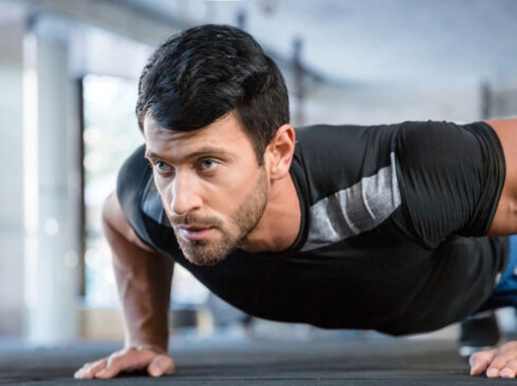 アメリカの病院「うちでは心臓マッサージは大体ルーカスがやるんだ」→心臓マッサージ専門の屈強なお兄さんでもいるのかと思いきや・・・