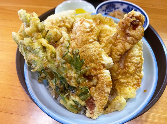 ボリューミー天丼の店！函館市中道「そばと天丼のFLOUR（ふらわー）」