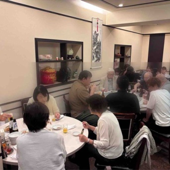 飲み会。飲めないけどね。