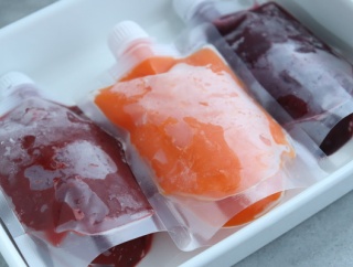 100均グッズで作るお弁当に良い飲める保冷剤