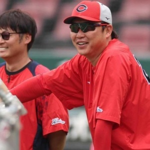 広島】新井貴浩×石井琢朗×シーボルの「伝説の背番号25ユニフォーム