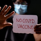 『【悲報】陰謀論にハマった友人のSNS、ヤバすぎて涙が止まらない・・・』の画像