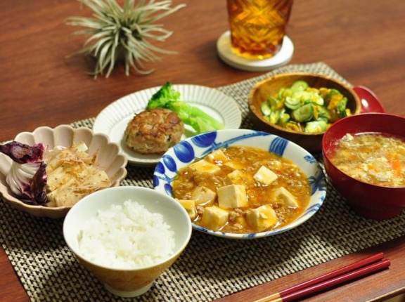 ニンニクなしで作る麻婆豆腐（食べた瞬間から汗が止まらない）で晩ごはん