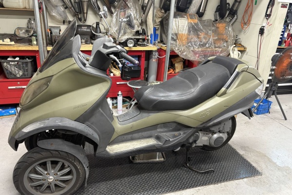 ピアジオ MP3 250cc 側車付軽二輪登録 Yahoo!オークション - ピアジオ