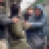 【大迷惑】湘南新宿ライン車内で男2人が殴り合い→非常停止ボタンまで押されて地獄絵図に…