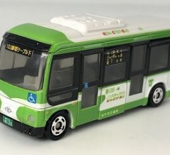 まさかのフル印刷　神戸市交通局のポンチョ