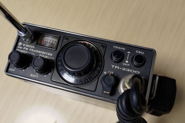 144MHz FMトランシーバー TRIO 多 TR-2200G 144MHz FMトランシーバー