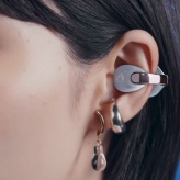 ファッション感覚で楽しめる "音アクセ"。Victorのイヤーカフ型ワイヤレスイヤホン「nearphones」シリーズに夏の新色が登場！