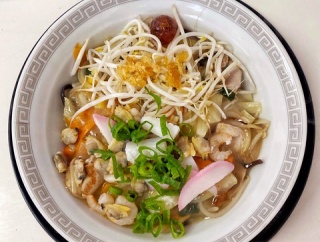 光市とカンロのコラボメニュー登場！【光市】十五万石 三井店（長州亭） 「カンロ飴海鮮あんかけ塩ラーメン」 #十五万石 #カンロ飴 #カンロ飴海鮮あんかけ塩ラーメン #つけものいし