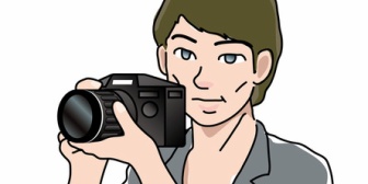 帰省中、好きな独女に自分の親しんだ街を見てほしいと思って写真撮ったら横に幼稚園児の娘がいて、自分と同じポーズで写真を撮るマネをしてたみたい