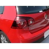 『Golf5用テールレンズの交換方法』の画像