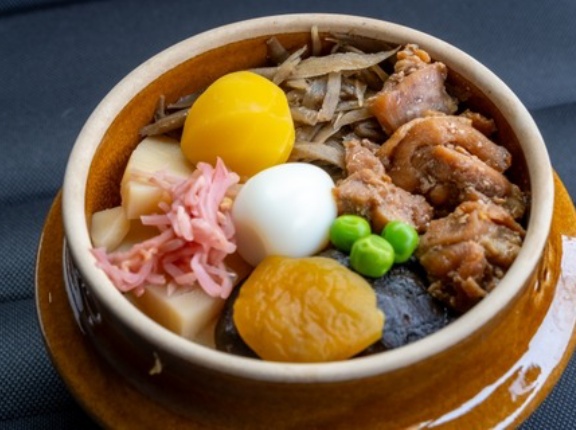 「峠の釜めし」1400円になっててワロタ