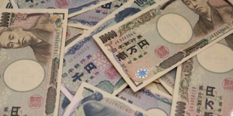 元嫁が急に娘(17)の進学費用を援助しろって言ってきた。正直もうなんとも思ってないんだが援助すべきなんだろうか…