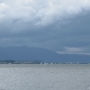 湖畔にて