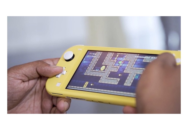 ニンテンドーSwitch Lite（19,980円）、思った以上に小さくてキレイだと話題！！ 	
