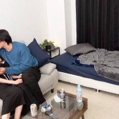 百戦錬磨のナンパ師のヤリ部屋で、連れ込みSEX隠し撮り 398 スナックの美人ママを部屋に連れ込み成功！男を昂らせる一流のトークスキルと男を虜にする極上のセック...