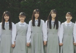 【朗報】日向坂5期の美肌メン、ナマ腋が美しすぎる