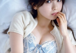 【朗報】推定Dカップの筒井あやめさん、久保史緒里を超えてしまう