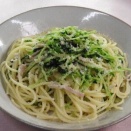豆苗と黒こしょうのパスタ