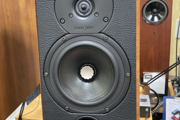 オーディオユニオン お茶の水 アクセサリー館 Information - スピーカー