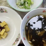 【深刻】学校給食が貧しすぎる問題、全国でリーク・内部告発が相次ぐ「タンパク質ほぼゼロ」