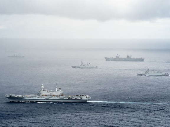 イギリス海軍とイタリア海軍の空母が地中海で合同訓練！
