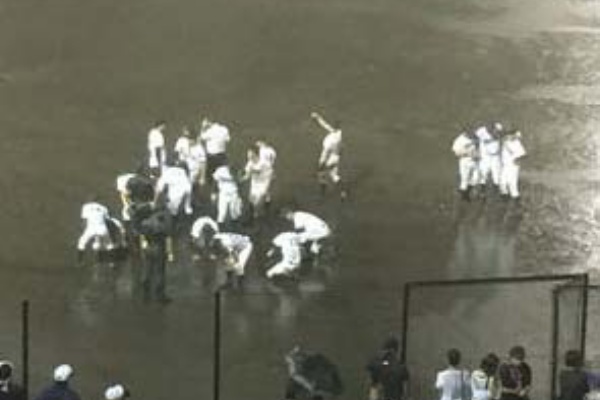 沖縄大会 浦添商が逆転した後 降雨コールドで敗退 高校野球 甲子園 まとめ速報