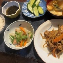 古着で猫助けと断捨離＆ゴボウと豚肉のガ－リック味噌炒め