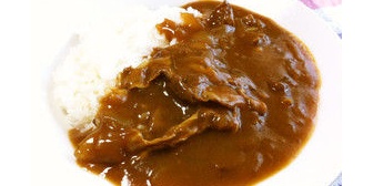 二時間煮込んだ牛スジとトロトロに煮込んだ玉ねぎで作ったカレーを「具少ないね、手抜きカレー？？笑」←料理知らないなら、黙って食え！！
