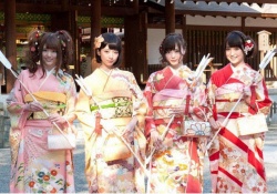 【画像】乃木坂46、歴代成人式の集合写真並べてみたｗ 何年のが好きや？？？