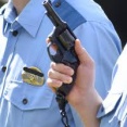 【悲報】クマ、警官の拳銃は効かない…