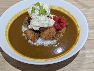 寺町御池【京都カレー製作所 カリル市役所店】で期間限定「鱧（はも）カツカレー」を食べてきた