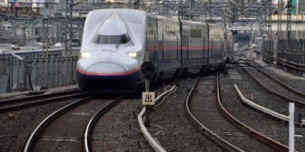 まもなく4時間後に、約1ヶ月半ぶりに妻と再会できる！やったー！