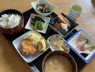 日替わり定食850円！のんびり営業されています「お食事処 えびす」