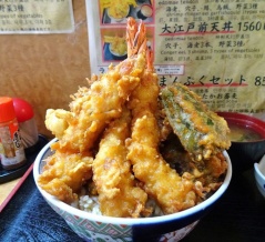 ■東京スカイツリーの「花家」で、デカ盛り天丼！