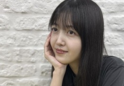 久保史緒里の私服、ナマの太ももが丸見えwwwwwwwwwww