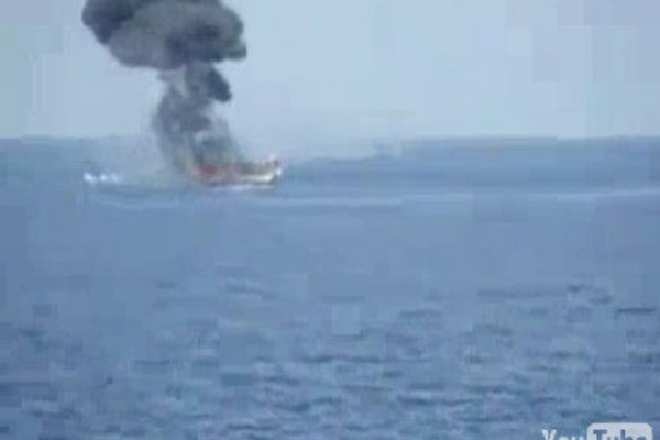 動画 ロシア海軍がソマリア海賊を容赦なく沈める 見せしめかも 武装tube