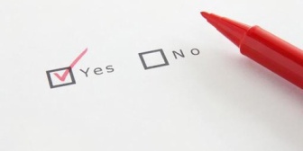 WEBアンケートで「はい・いいえ」をちゃんと選んでいたのに、一方向にチェックが入っていて確認画面でイラッとする…