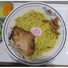 田町油そばセンター＠田町　「油そば 並盛、生卵、ネギ盛、ほか」