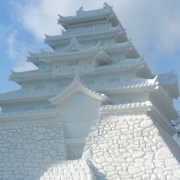 雪まつりの大雪像「会津鶴ヶ城」の美しさ