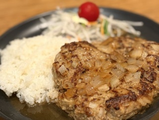 【ななしいんく】ねるちゃん「今日はびくドン風ハンバーグディッシュ」