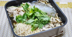 きのこたっぷり豚バラ肉の春雨煮（突然の照明切れ）
