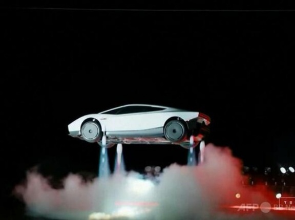 イーロン・マスク「これがホンモノの空飛ぶ車だぞ！！」 ぼく「
